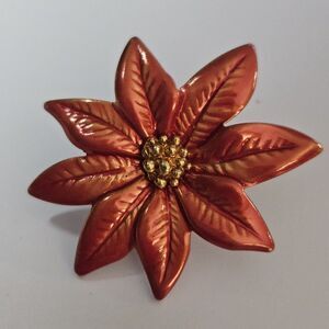 Poinsettia Red Flower Christmas Winter Holiday Pin Back Brooch Gold Tone Center